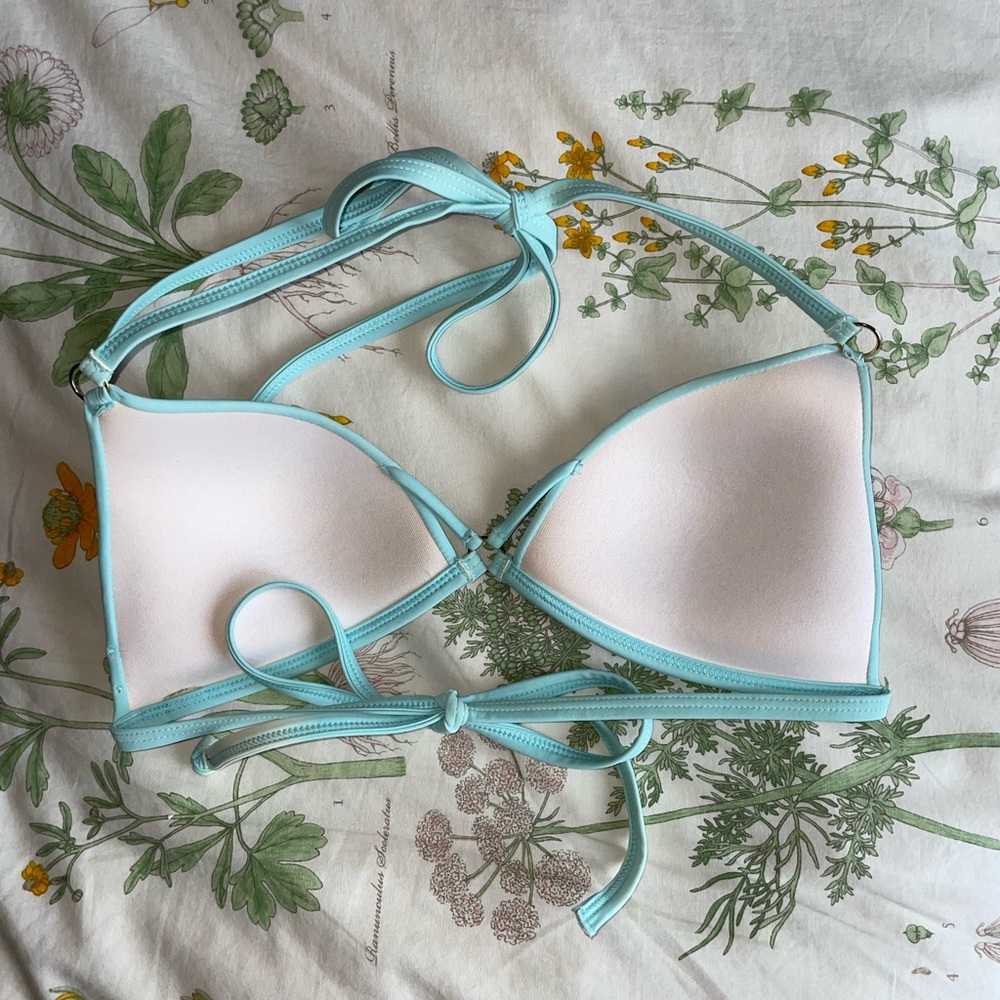 Bikini Top - Picture 2 of 3